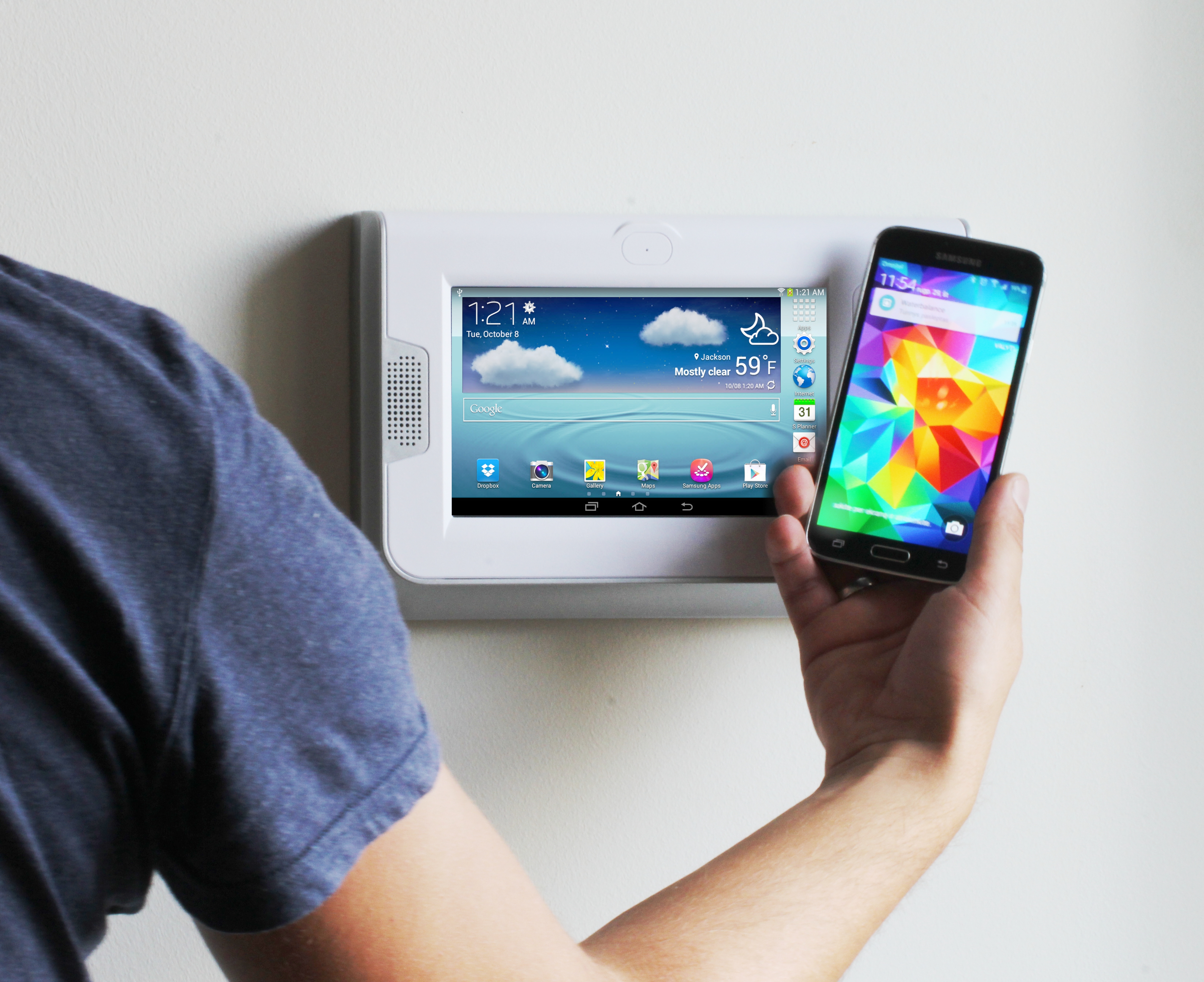 Stationary NFC/RFID wall-mounted reader ITOUCH